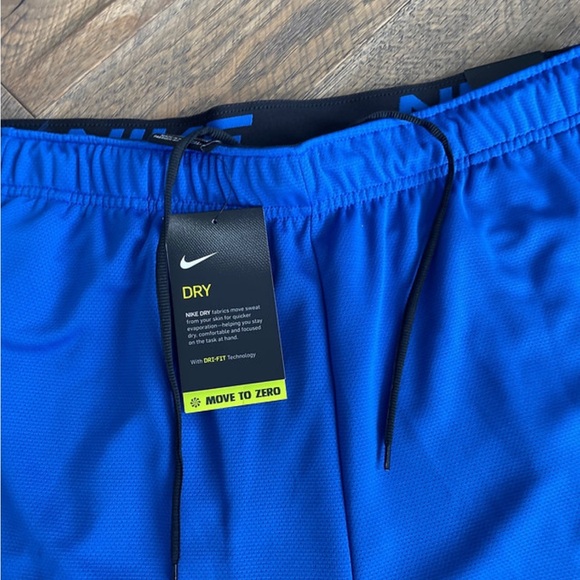 Nike Men’s Training 9” Shorts - Picture 3 of 3